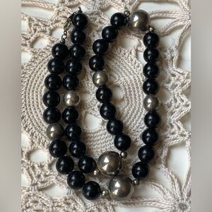 Vintage Estate 80’s Black & Silver Plated Beaded Women’s Necklace Jewelry
